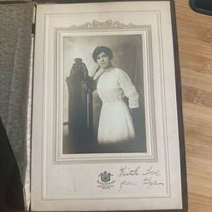 Antique Vintage lady photo